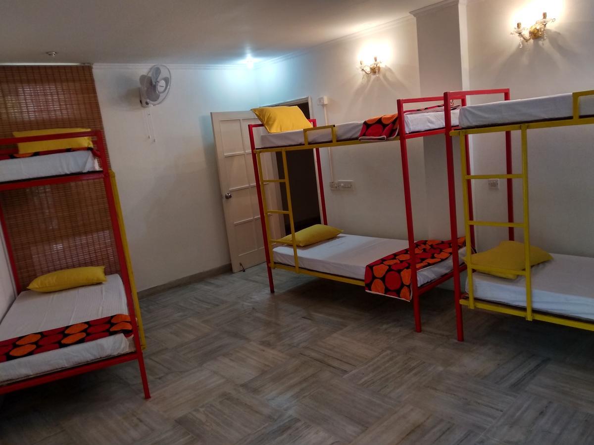 The Mystic Soul Hostel New Delhi Extérieur photo