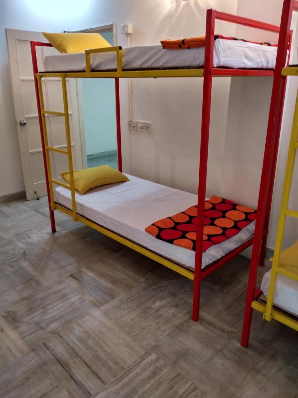 The Mystic Soul Hostel New Delhi Extérieur photo